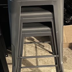 4 Stools 