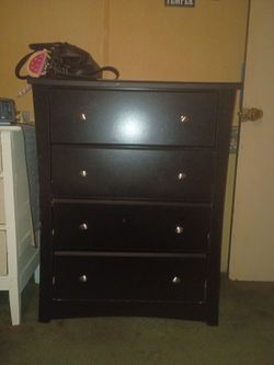 Black chest of drawers