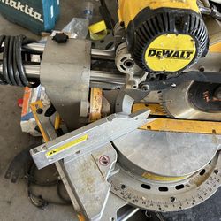 Dewalt 12” Sliding Miter Saw