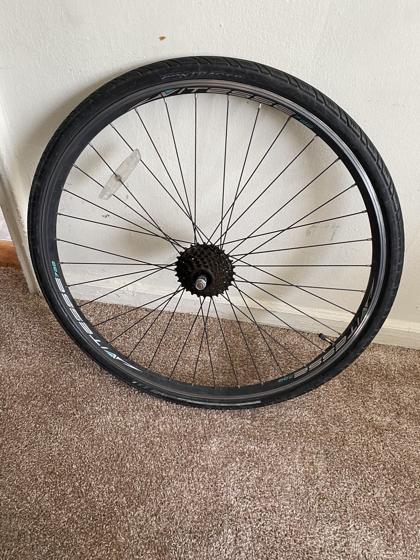 bontrager h2 700x35 tire pressure