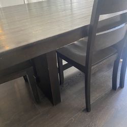 Dinning Table