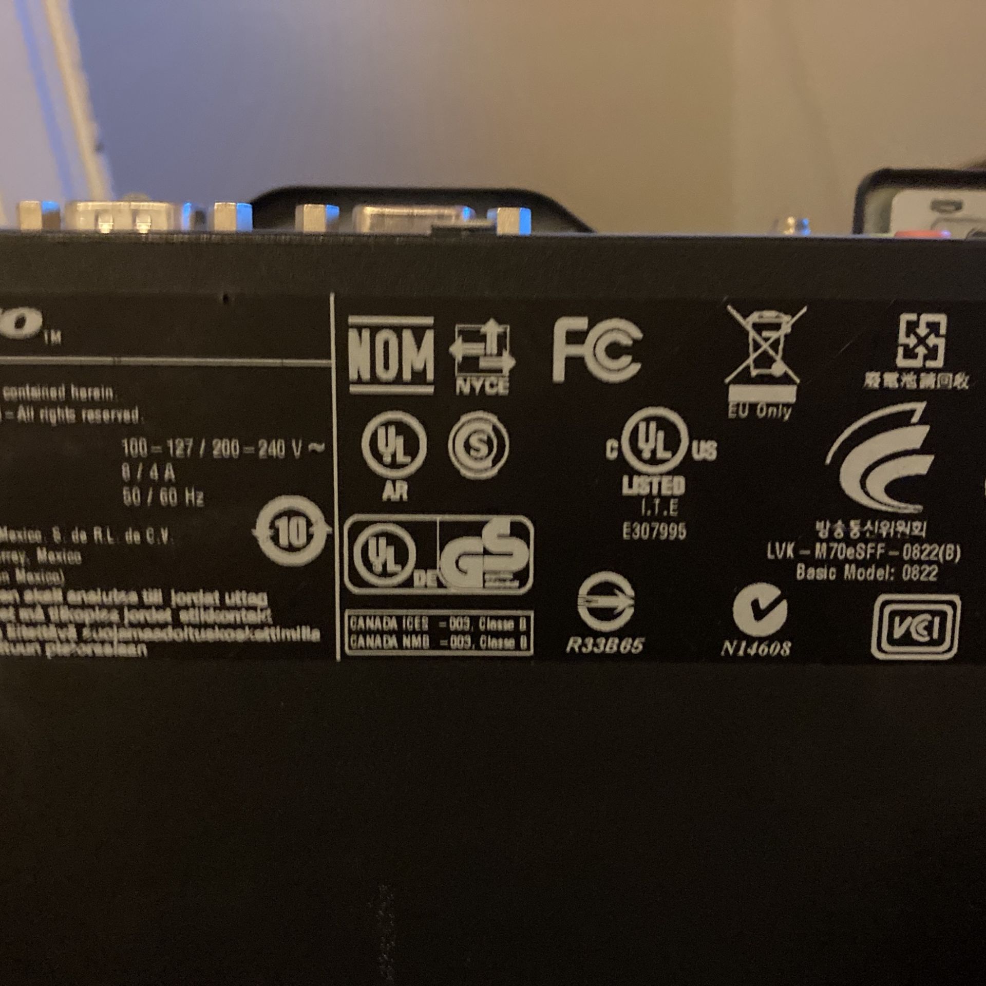 Lenovo Thinkcentre M70eSFF-0822