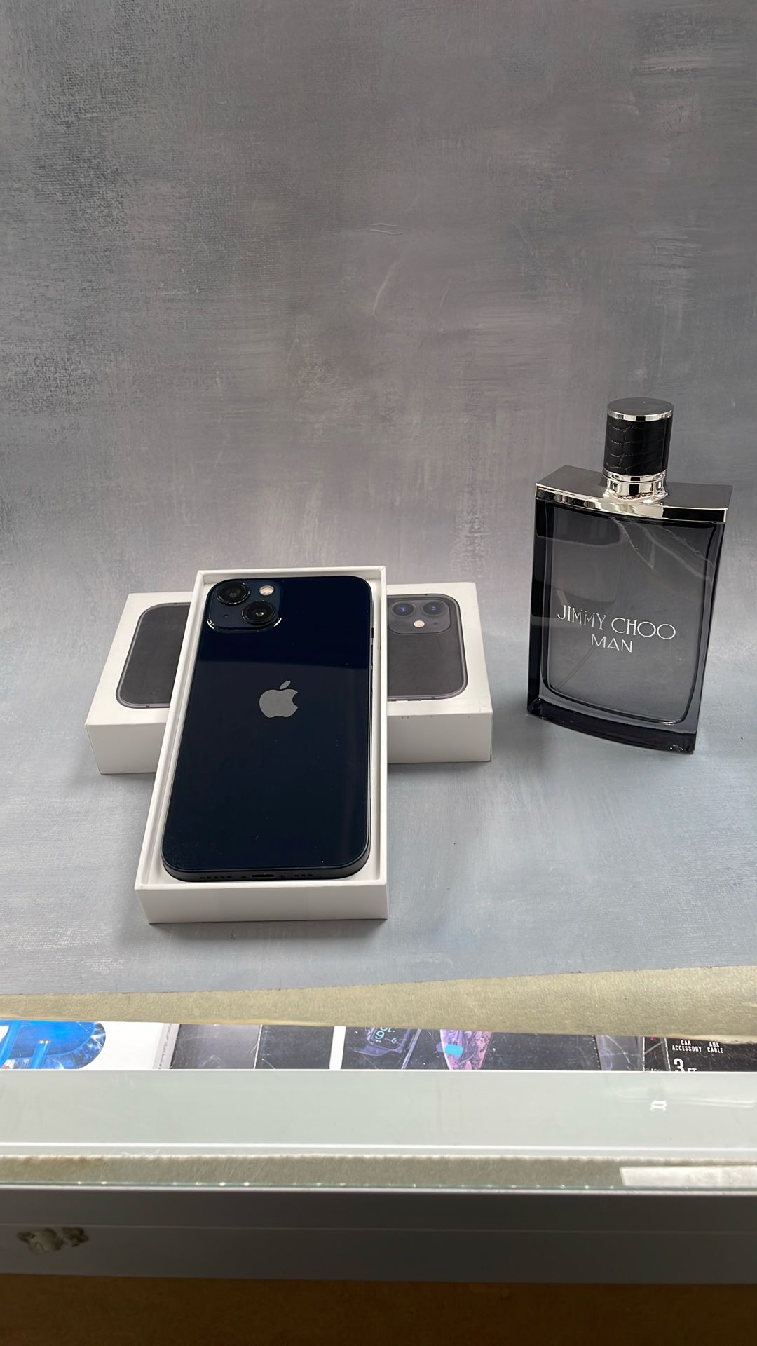 iPhone 13