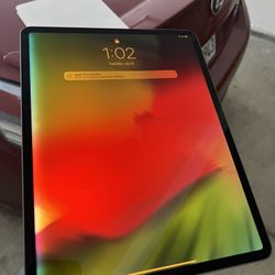 iPad Pro 12.9 (3rd Gen) For Parts A1876