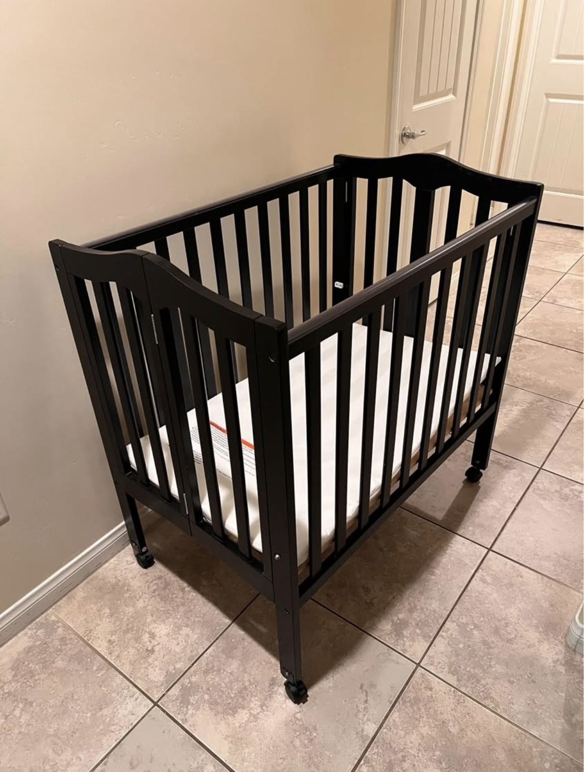 Dream On Me Mini Crib with Wheels – Cherry Wood – Foldable & Portable