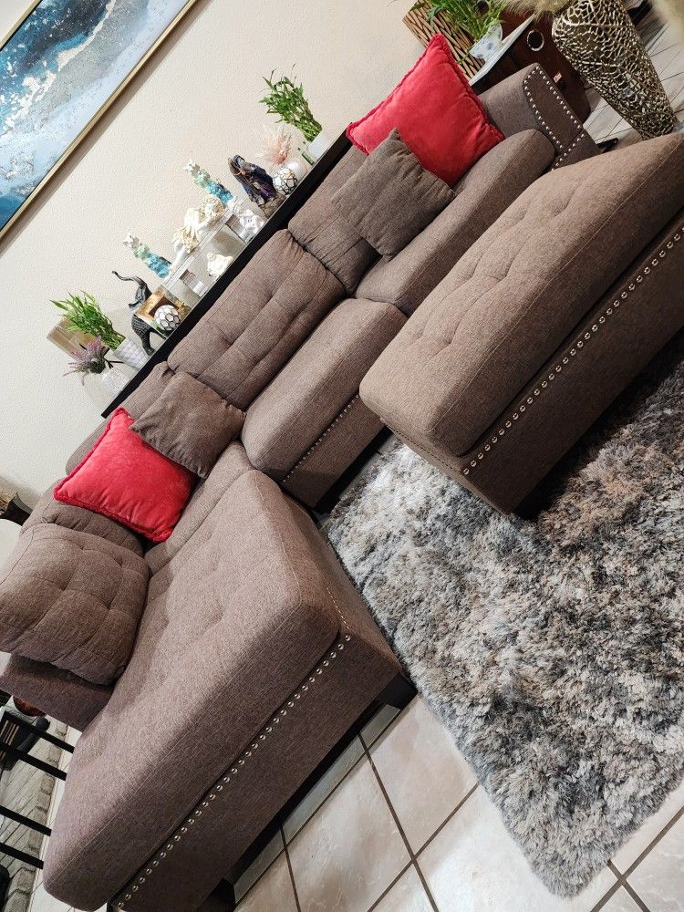 Sofa Sectional Couch With Ottoman In Good Condition🎈🎈🚛 FREE DELIVERY 🚚 🎈🚛