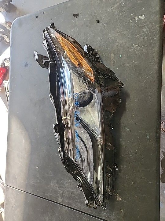 Toyota Camry Driver Headlight 2018 2019 2020 2021 2022 2023 Part $275