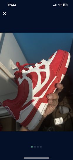 Lv Trainers ( Must Go )