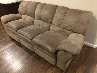 Recliner couch