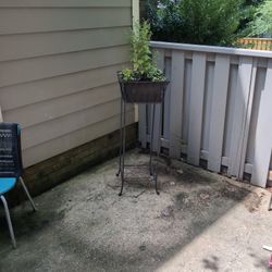 Standing Flower Pot