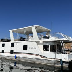 Lake Powell Houseboat