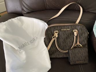 Michael Kors Hand/shoulder Bag With Matching Wallet And Dust Bag