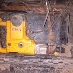120 Volt DeWalt Hammer Drill