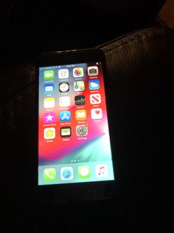 iPhone 8 unlocked 64g Red