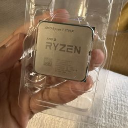 AMD Ryzen 7 3700X + AMD CPU Cooling Fan 