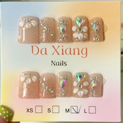 Press on nails size Medium