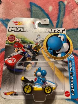 Hot Wheels Mario Kart Light-Blue Yoshi Standard Kart