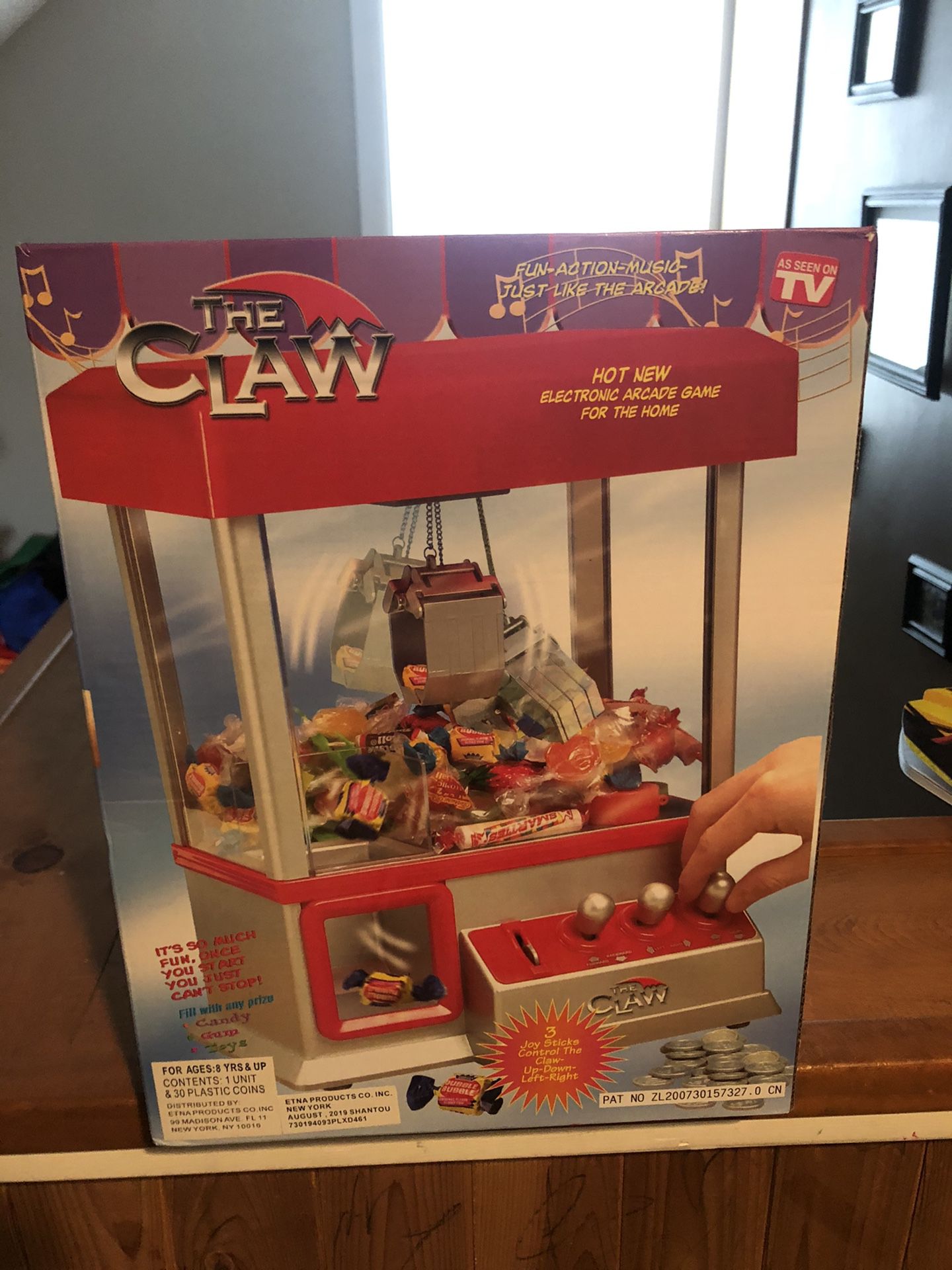 The Claw Arcade Candy Game