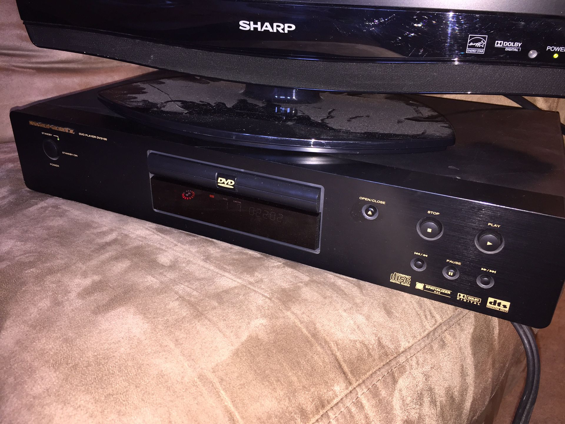 Marantz DV3100 DVD player with remote works perfectly