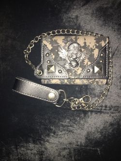 New skull wallet on a chain