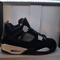 Jordan 4 White Thunder Sz 9.5 In HALTOM 