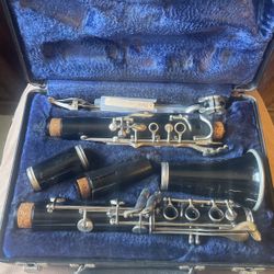 Used Selmer Bundy Clarinet 