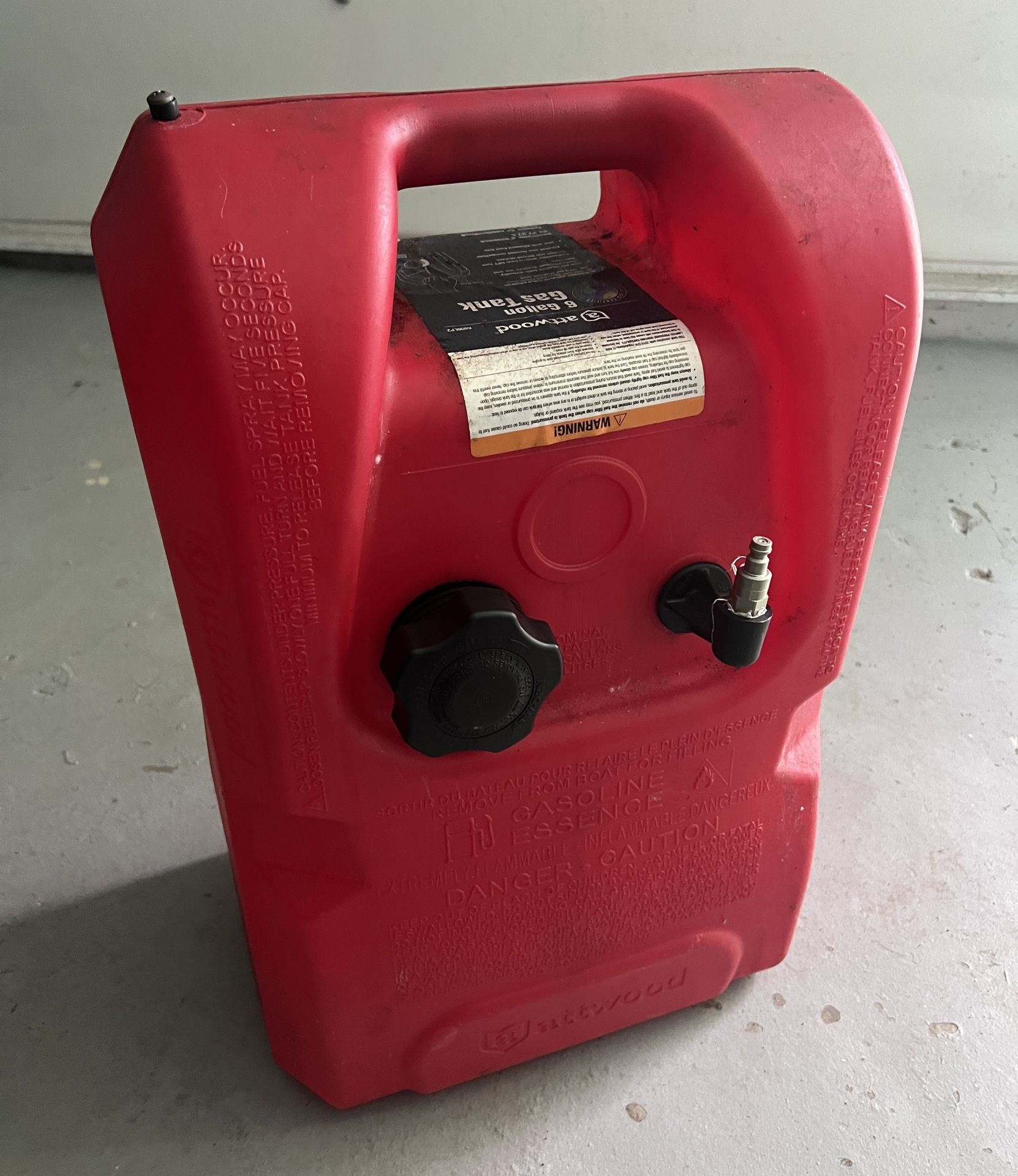 Attwood EPA and CARB Certified 6-Gallon Portable Marine Boat Fuel Tank