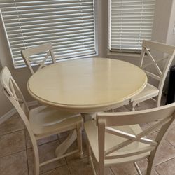 Kitchen Table + 4 Chairs