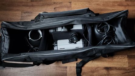 PROMASTER 300C Professional Studio Strobe Flash Set