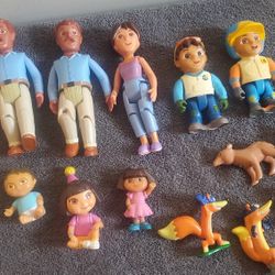 Dora the explorer Dollhouse family figures and pets deigo, mom , dad and others