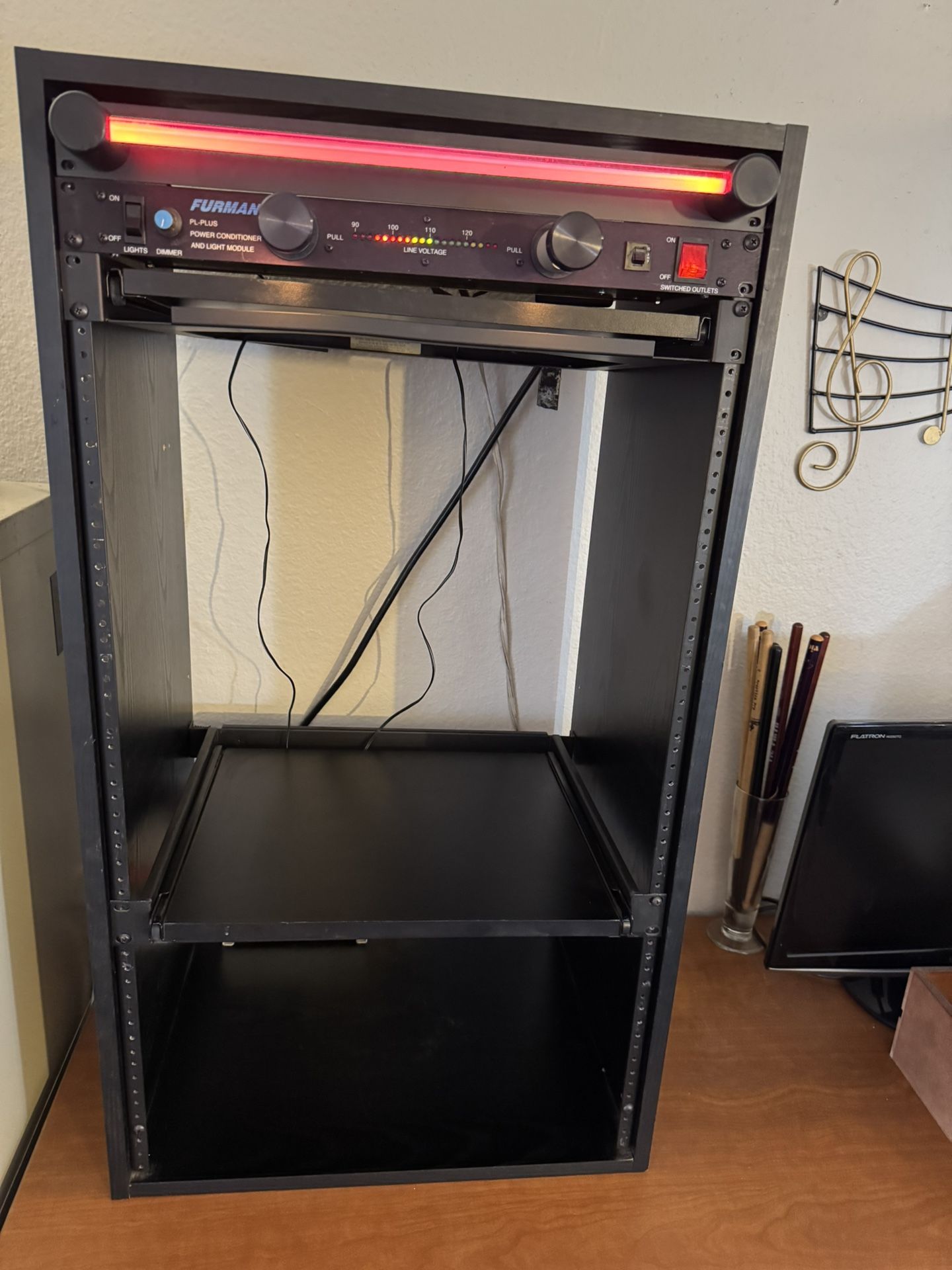 Gator Studio 16 Space Rack 
