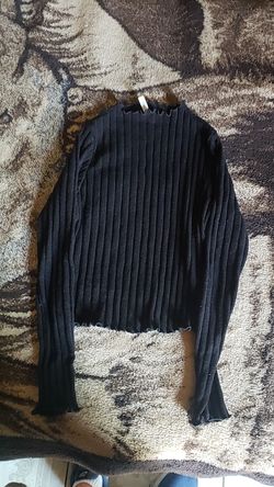 Girls sweater in almost new condition, black