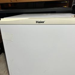 Haier Mini Refrigerator 