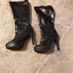 Vera Wang Heeled Boots