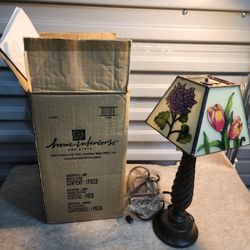 NEW VINTAGE Home Interiors Glass-Like Small Lamp Floral Shade Metal Base 14" Tal