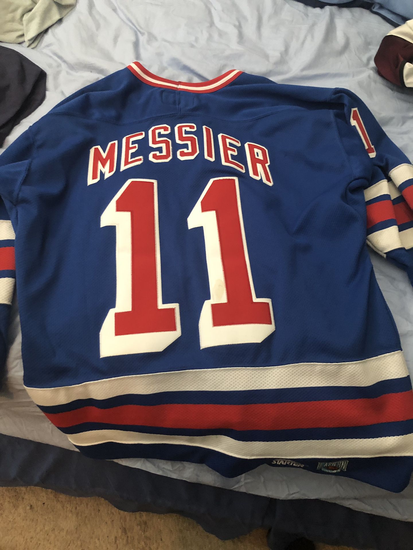 Mark Messier hockey jersey