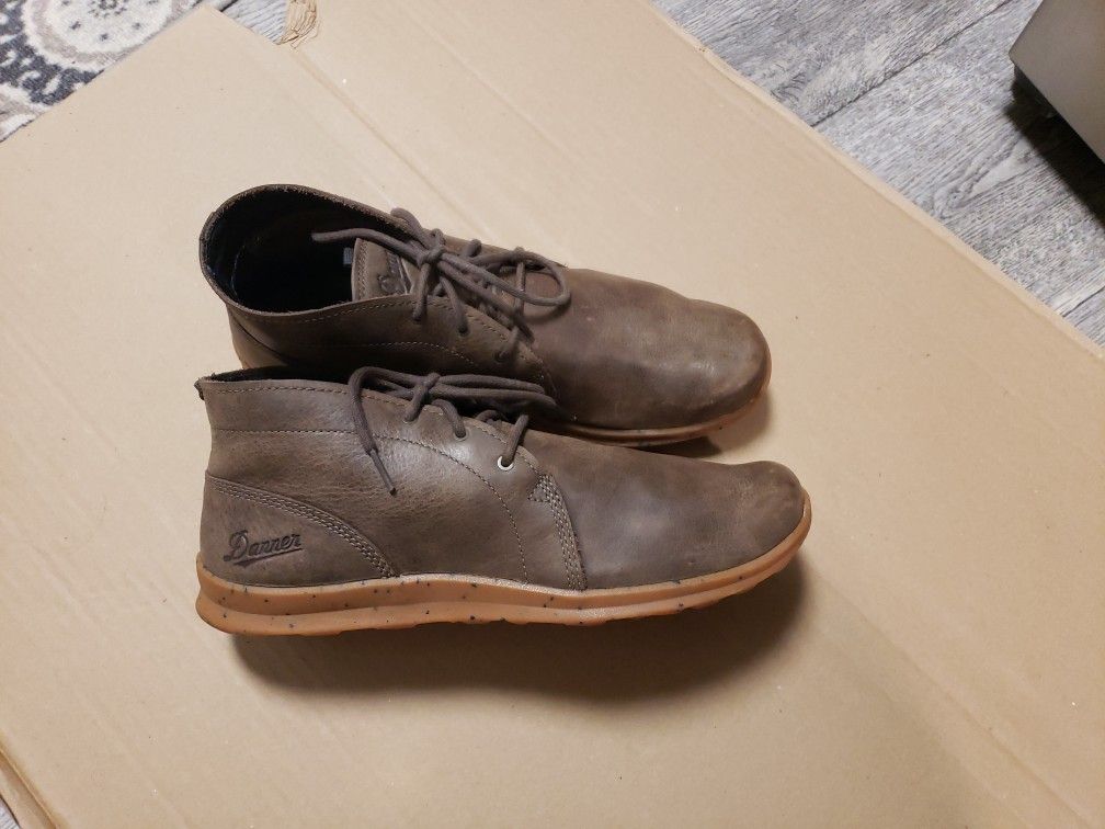 Pilgrim Chukka for men Danner ,size 11.5 .