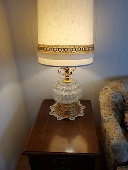 Vintage Gold/crystal lamp. Tall. Works.