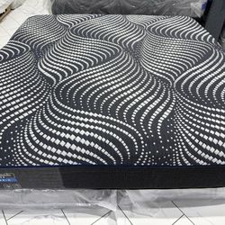 King Sizes Mattress And Box Spring 