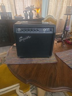 Fender squier champ practice amp