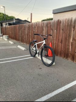 Street code bike 29er (serious buyer only)