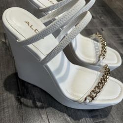 White Wedges