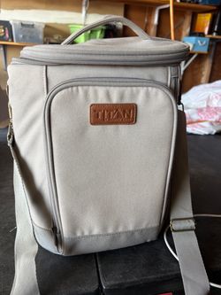 New Titan lunch bag