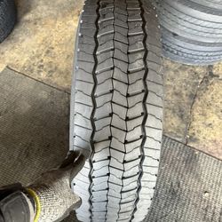 225/70/19.5 Continental