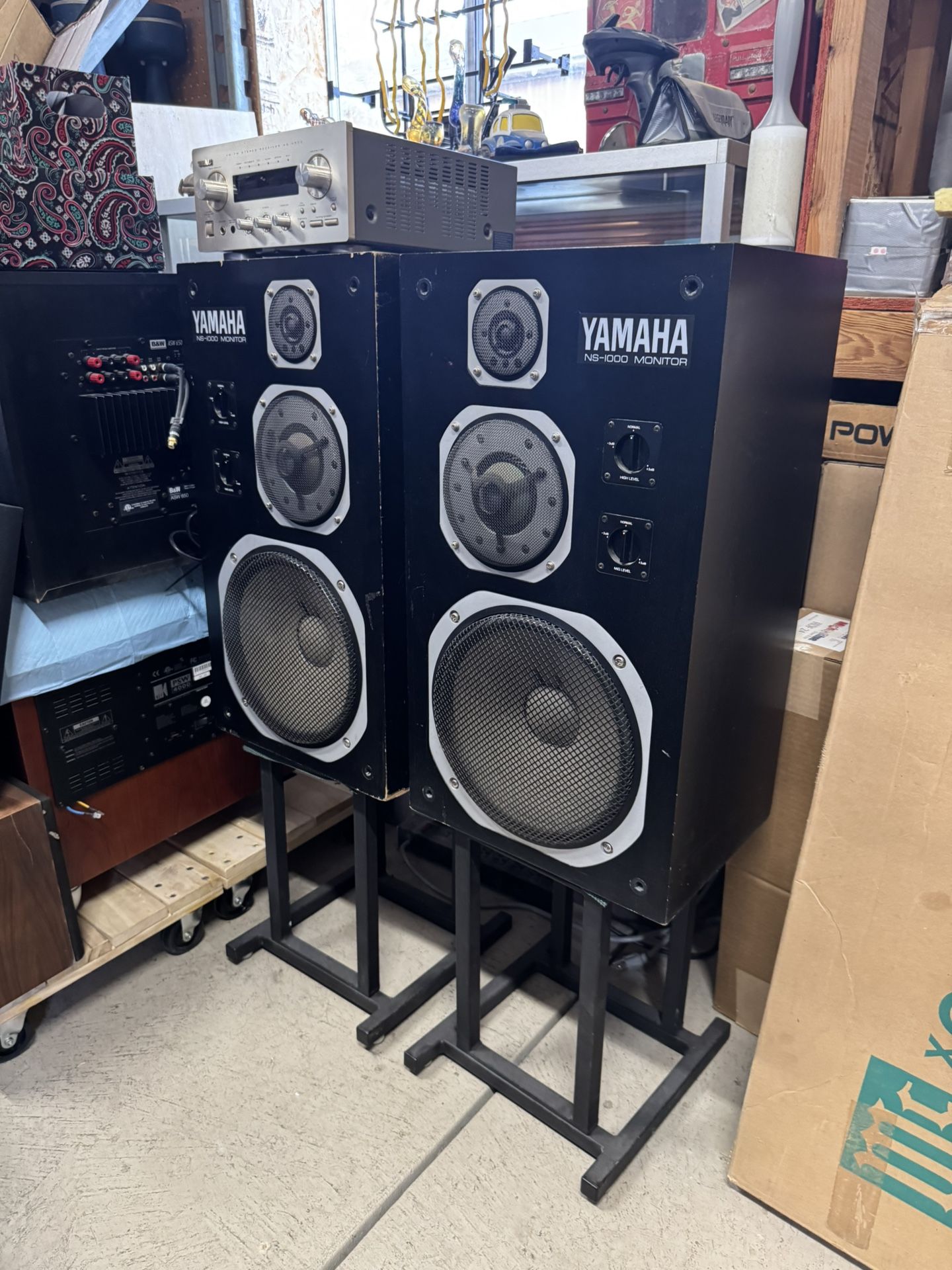 Yamaha NS 1000M