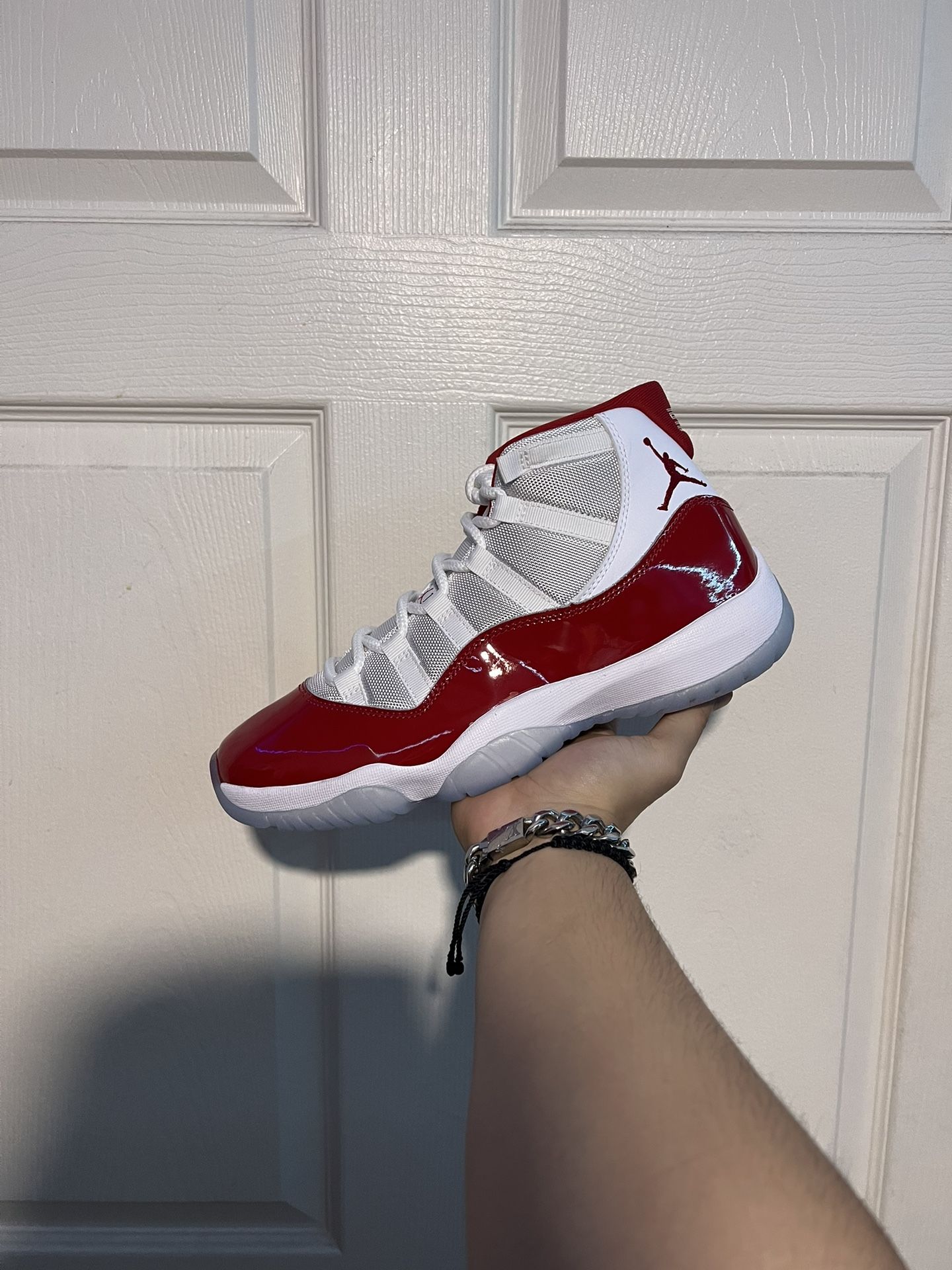 jordan 11 cherry size 9.5