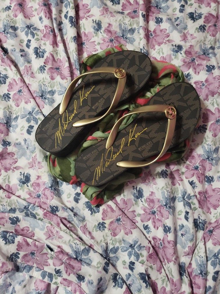 Michael Kore Woman Sandals