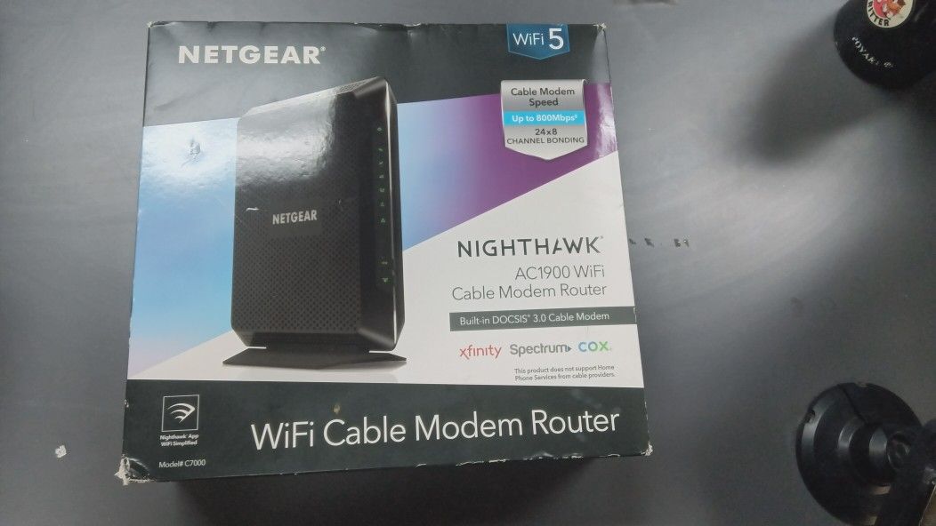 NETGEAR Nighthawk AC1900 4 Wireless-Wi-Fi 802.11ac Router - C7000-100NAS