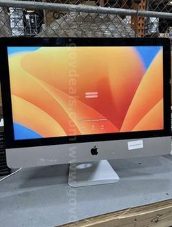 Lot of 7 Apple iMacs