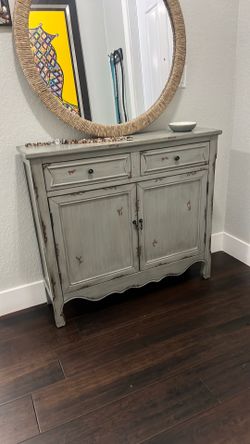 Wood distressed entrance table